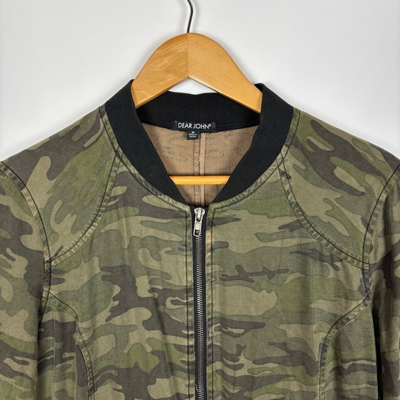 Dear John Casco Camo Bomber Jacket Size Medium Green Black Zip Up Tencel - Picture 3 of 7